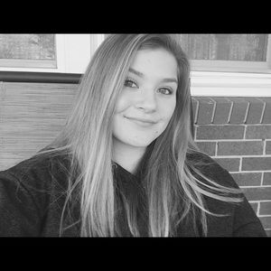 Meet your Posher, Carlee